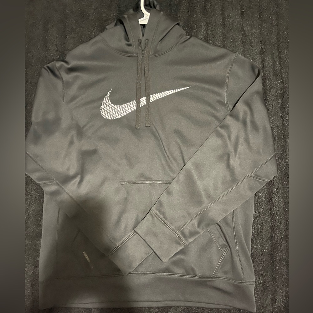 Nike THERMA-FIT hoodie